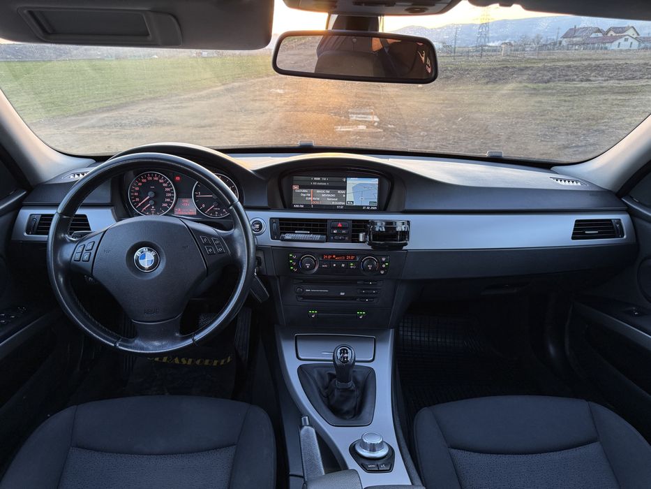 BMW Seria 3 e90 // 2.0 Diesel M47 // Navi Mare// Xenon // Pilot // Senzori // Comenzi Volan