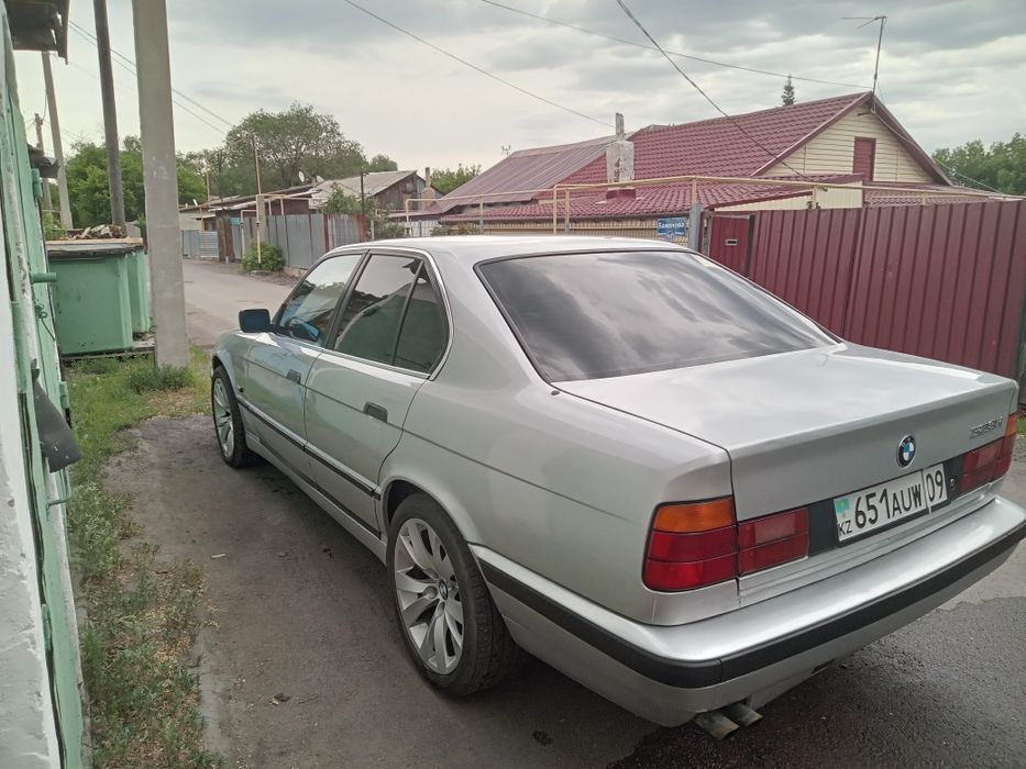 Бмв520 2.8 строкер в хорошем состоянии.
