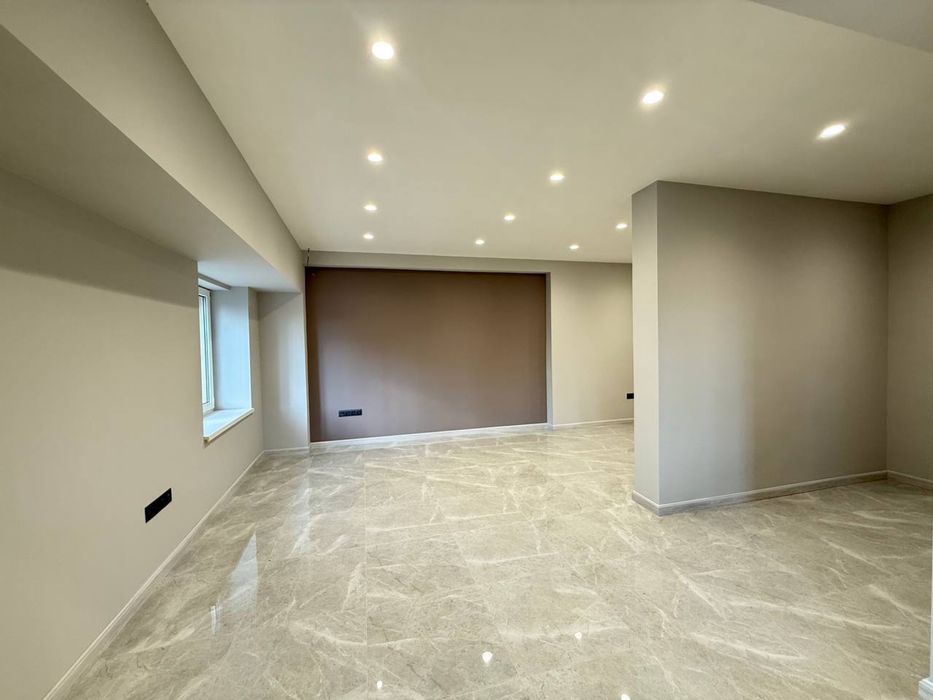 Аренда помещение под офис,клиника ор:Ракат карзинка вдоль дороги