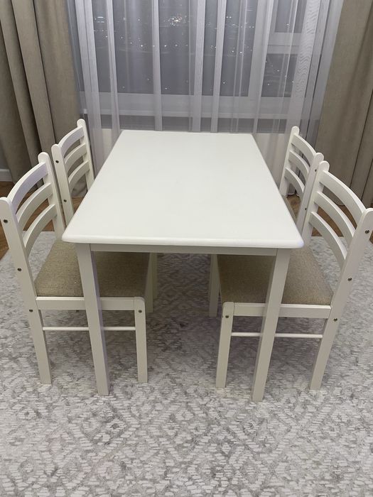 Продам стол со стульями