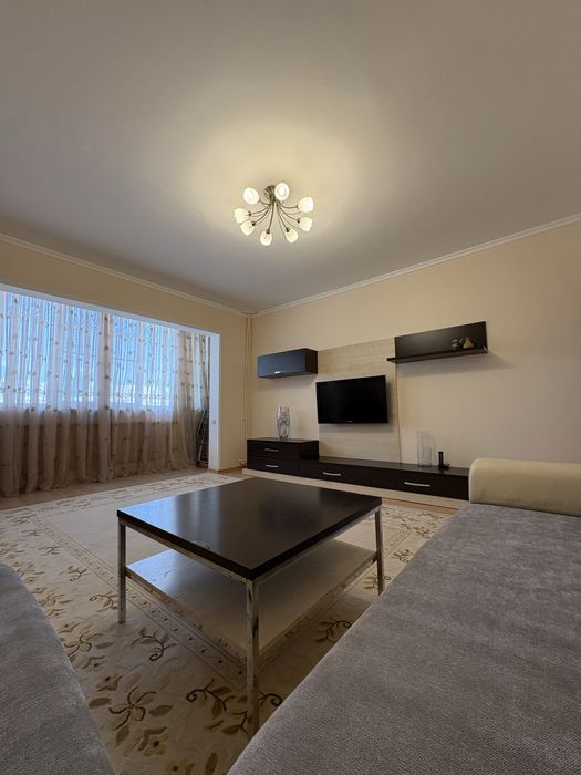 Сдается 2х ком квартира Ойбек