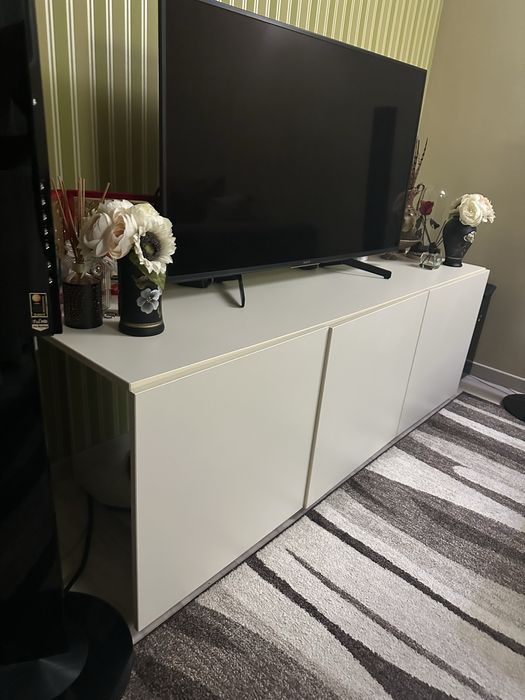 Dulap cu usi si oglinda