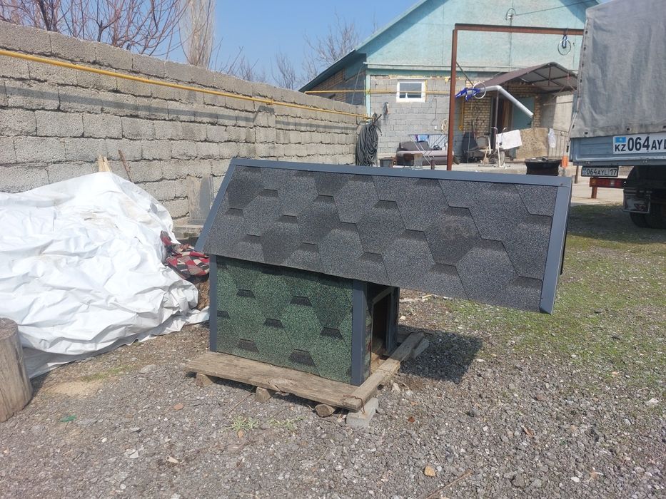 Продам собачью будку. Цена 35000