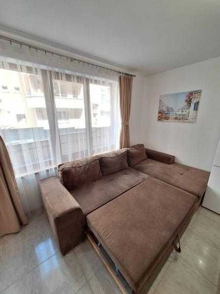 Дава се под наем Двустаен апартамент в Бургас, Братя Миладинови - 56 кв.м за 510 € - Снимка #2