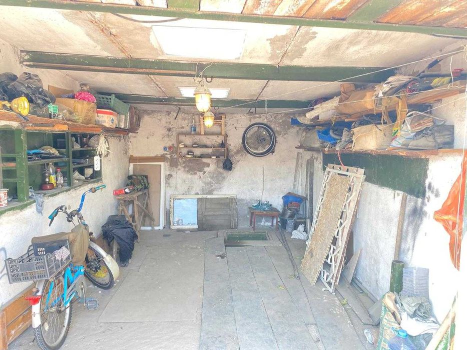 Гараж продается на лесоторговом