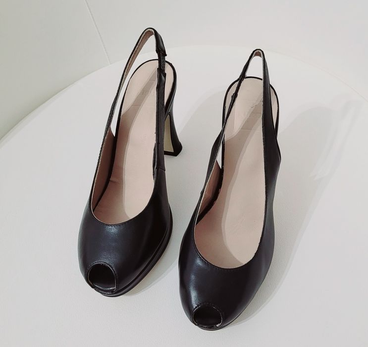 Sandale piele neagra marime 36