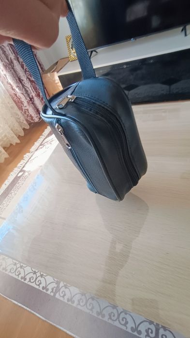 Borsetă pentru el și ia