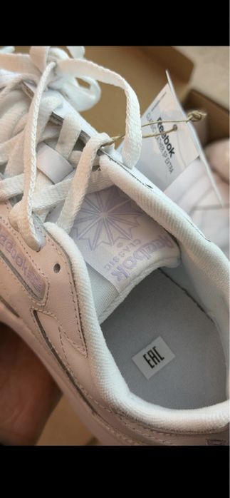 Reebok кроссовки 36 размер