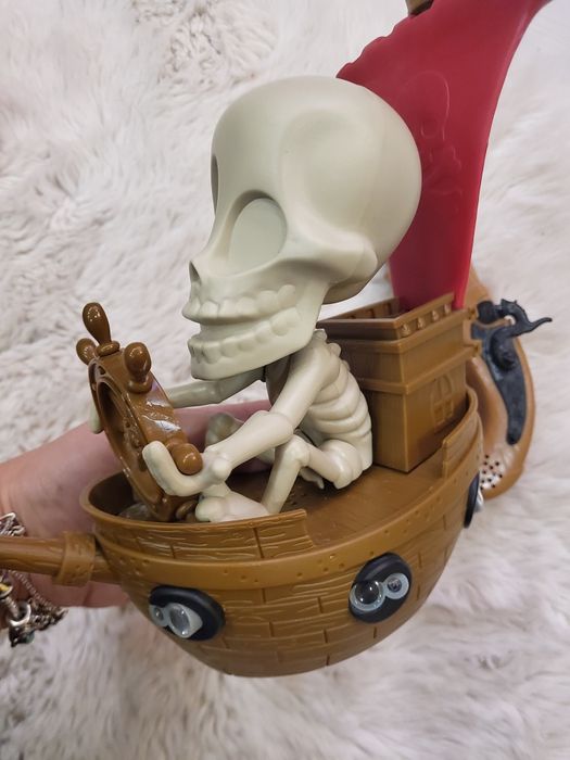 Игра Пиратските  приключения на Джони Черепа