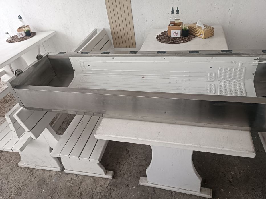 Салатна ветрина 
Продавам салатна хладилна вит