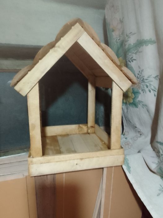 Кормушка для птиц