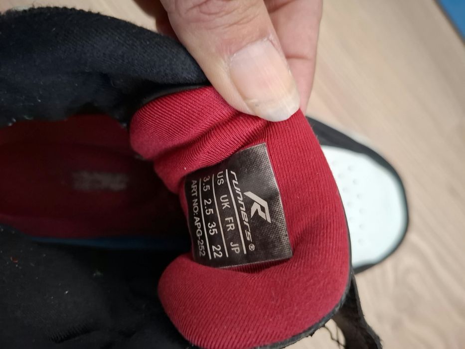 Детски оригинални обувки
