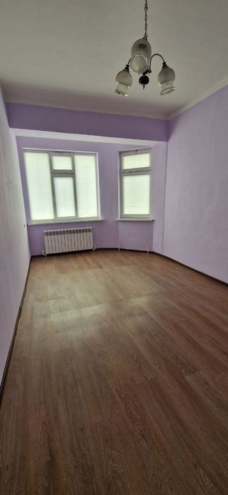 SERGILI 6A 2xona sotiladi zudlik bilan fayzli va nurli honadon