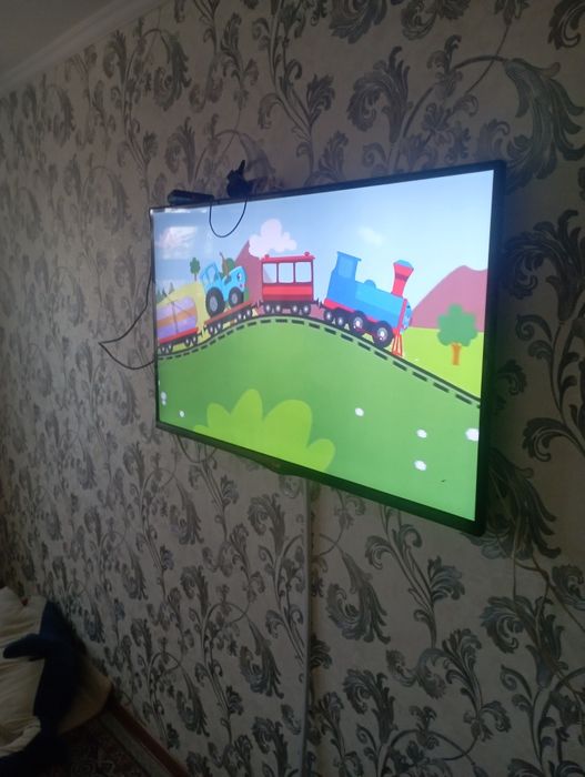 Телевизор lg smart продам за 150000