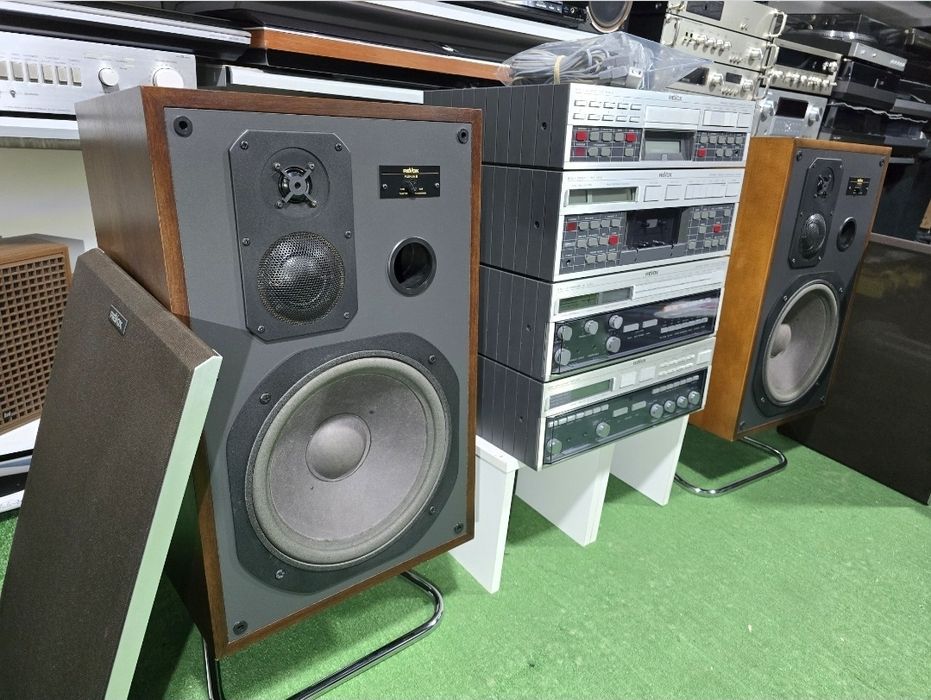 Linie audio REVOX ,seria B, deck, cd-player, amplificator, boxe tuner