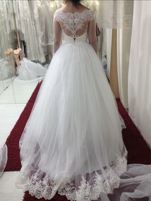 Свадебное платье