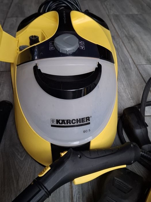 Aparat de curățat cu aburi plus mașină de calcat 1500lei.