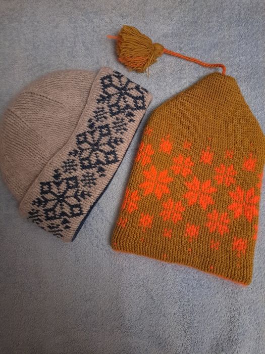 Вязаные шапки ручным способом
