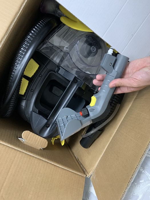 Моющий пылесос Karcher Puzzi 8/1