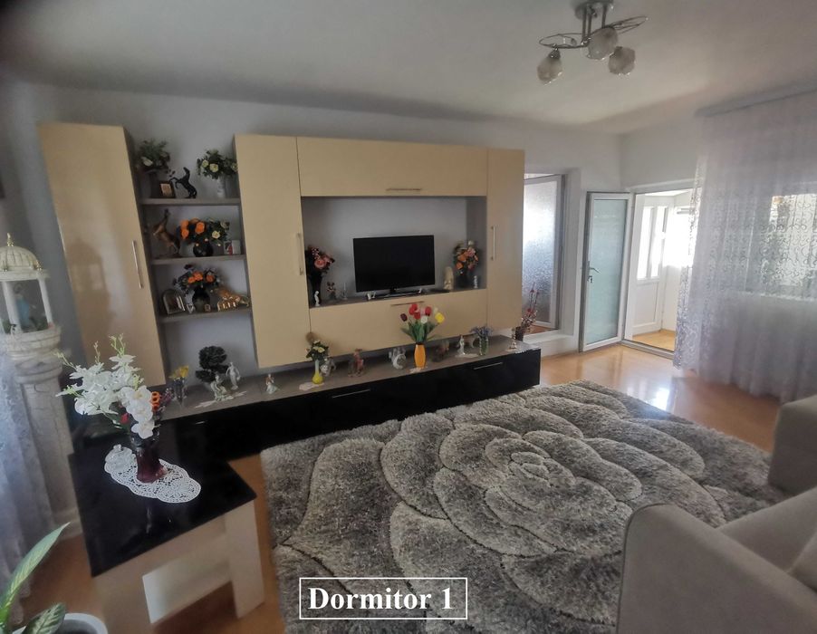 Casă de vânzare - Tecuci, str. Plutonier Stoicescu