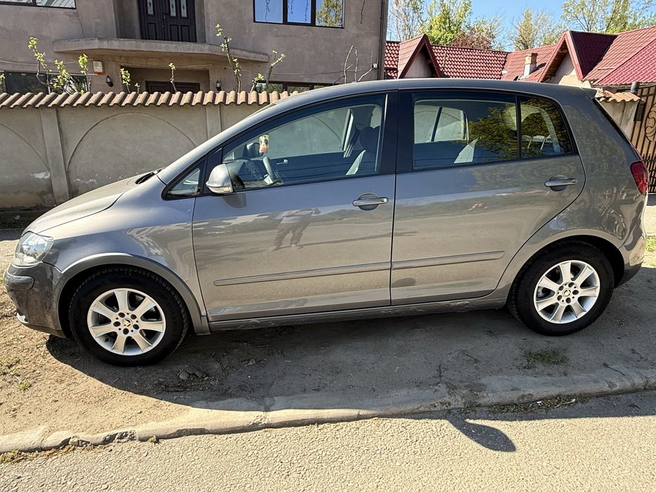 Se vinde Golf 5 plus 2006