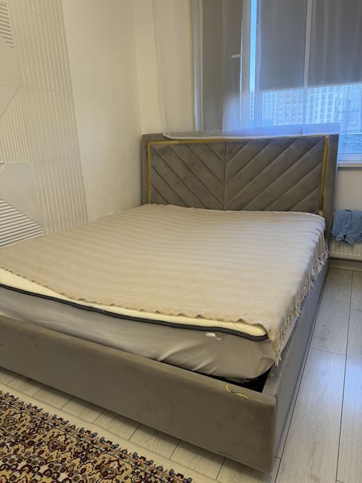 Продам кровать 180*200