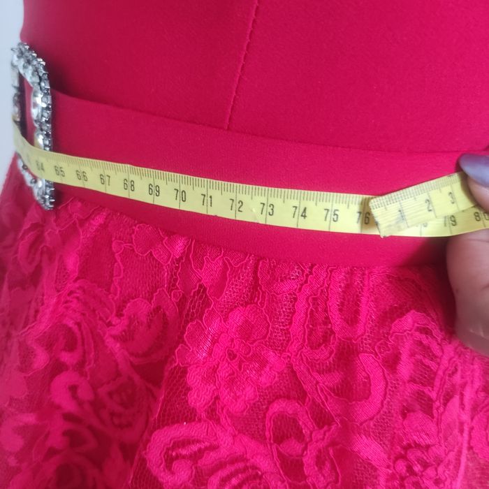 Rochie eleganta roșie  40