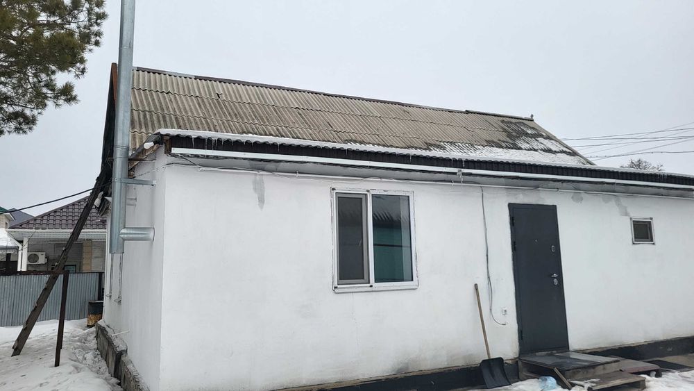 Продам частный дом,3 комн, район БСМП.