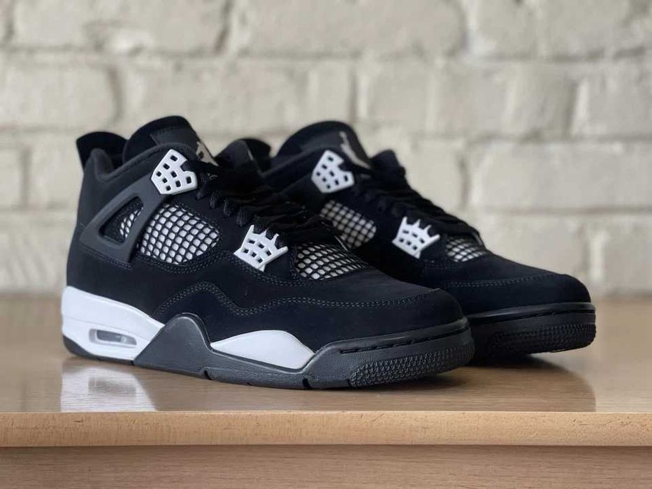 *LIVRARE GRATUITĂ* Jordan 4 White Thunder Premium - Verificare Colet