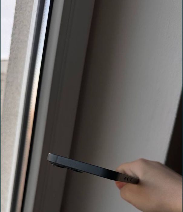 Срочно продам айфон 13 128гб