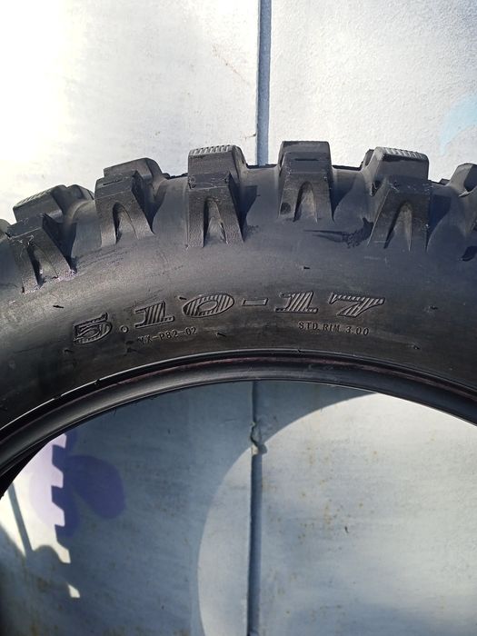 Мото шина эндуро