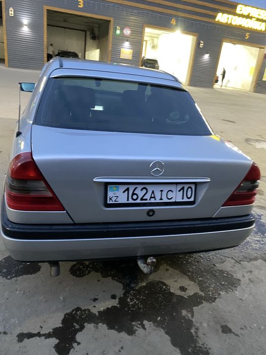 Мерседес с 180 w202