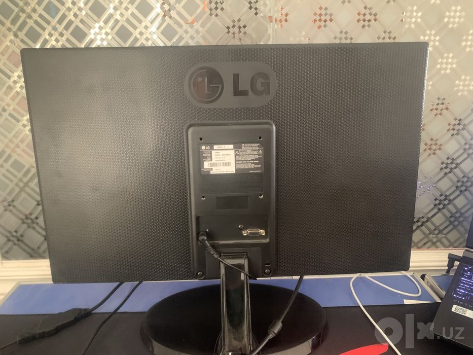 Монитор LG 22M38A — Full HD, LED