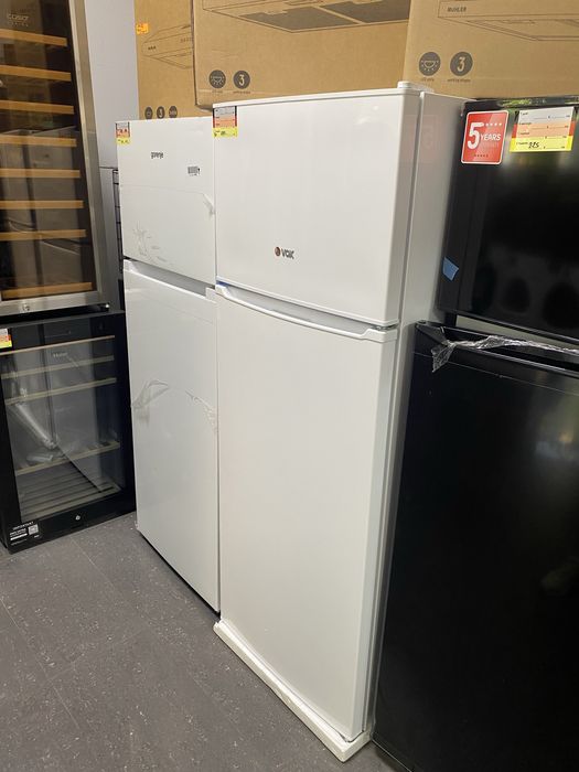 Хладилник с фризер VOX KG 2500 E