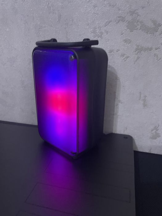 Колонка качественная , для тел,ноутбуков