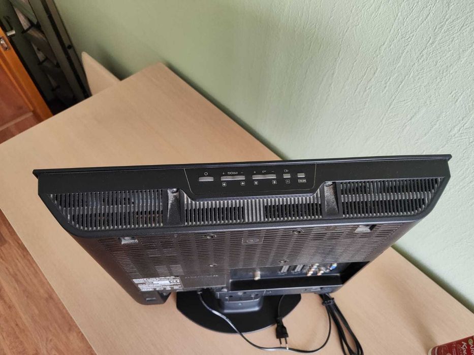 Телевизор Sony KDL-19L4000