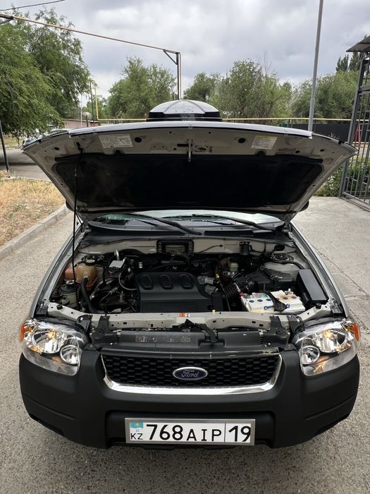 Ford Escape 2004г