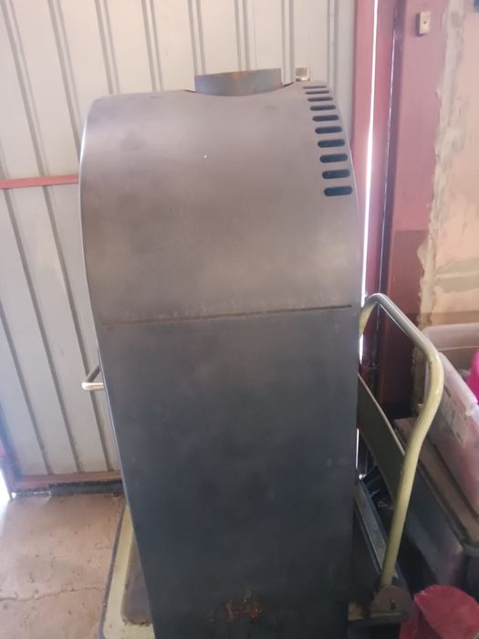 Șemineu in stare foarte buna