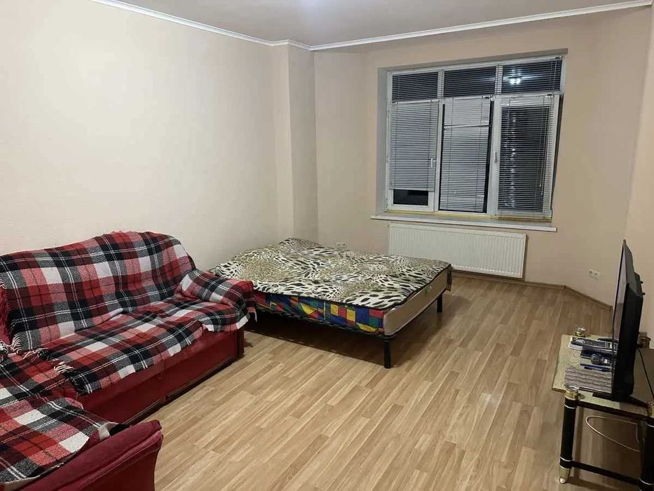 Дава се под наем Двустаен апартамент в София, Зона Б-18 - 64 кв.м за 402.9 € - Снимка #2