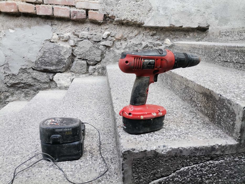 Продавам винтонверт Black Decker 18 V