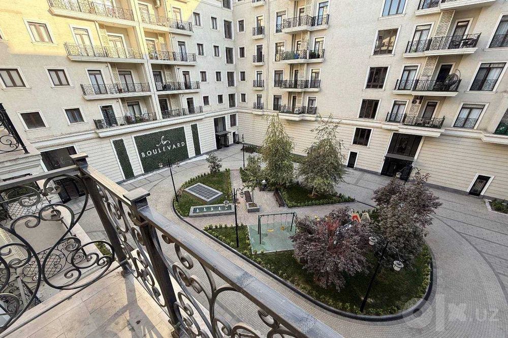 Boulevard Продается 2 комнатная квартира коробка Ташкент Сити