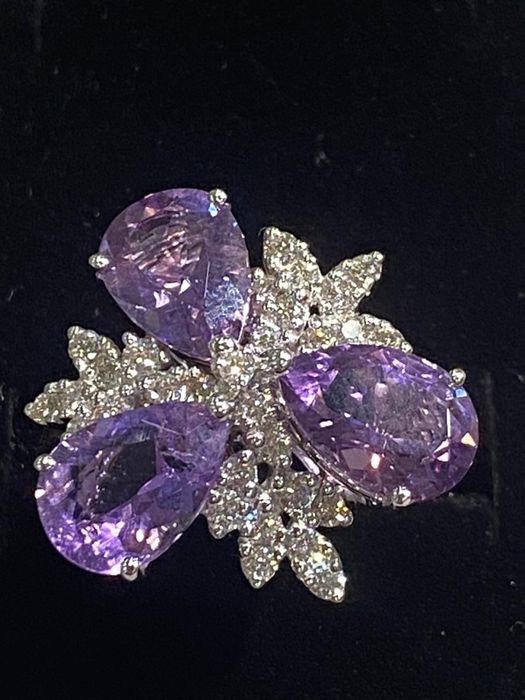 Продам золотое кольцо Аль Фиери оригинал