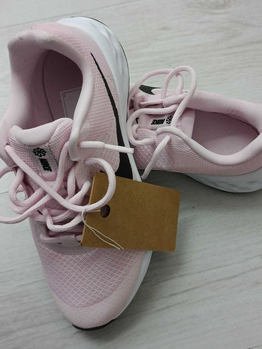 Маратонки Найк от Холандия