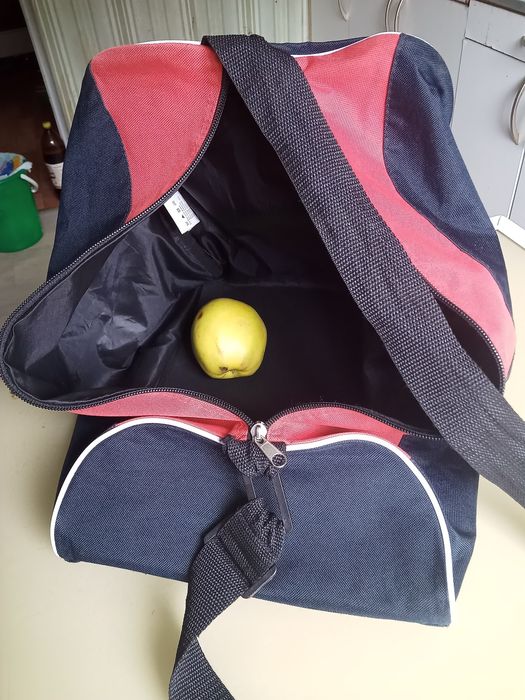 Продам сумку б.у.для коньков