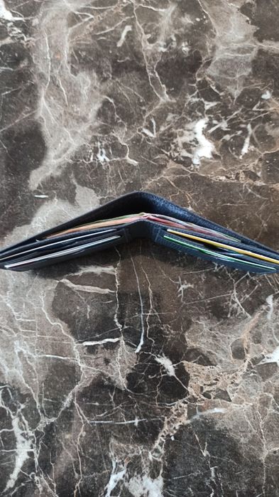 Продается кошелек.