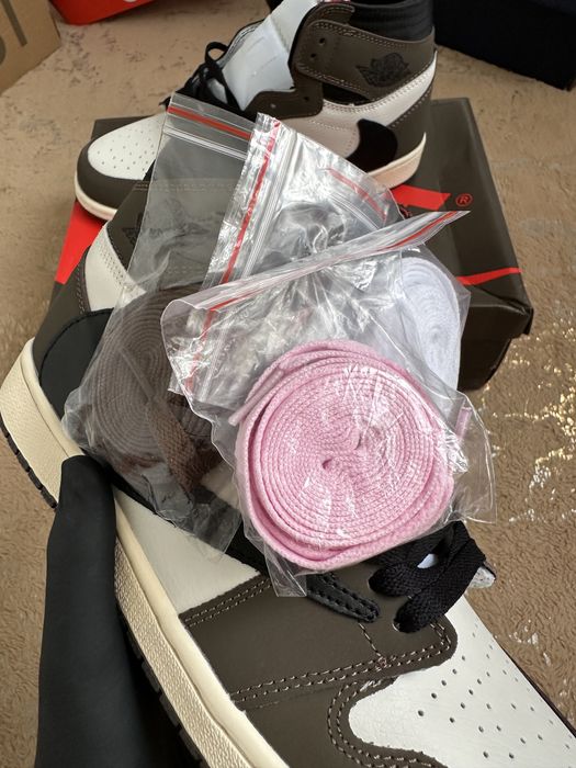 Air Jordan 1 x Travis Scott