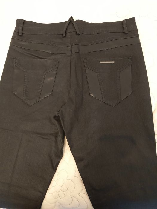 Дамски панталон с кожен кант Юнона