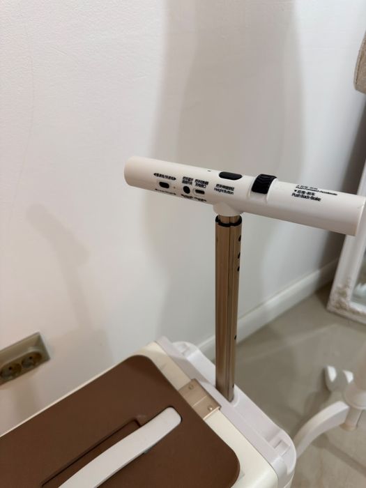 Bagaj electric practic și modern, perfect pentru aeroporturi