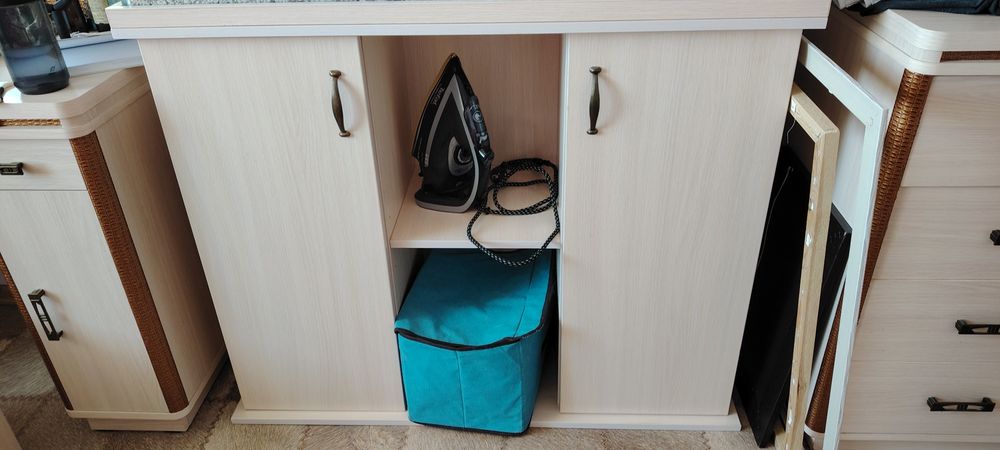 Продам спальный гарнитур