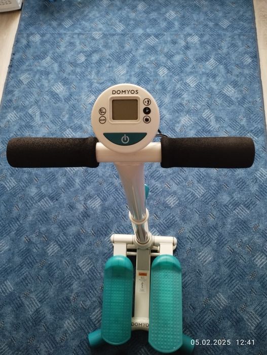 Stepper cu maner